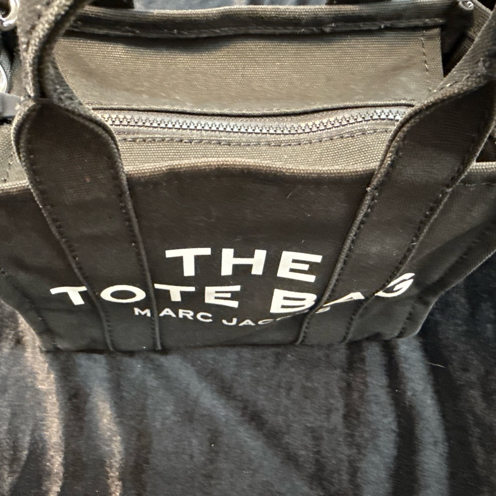 Marc Jacobs The CANVAS SMALL TOTE BAG - Picture 4 of 13